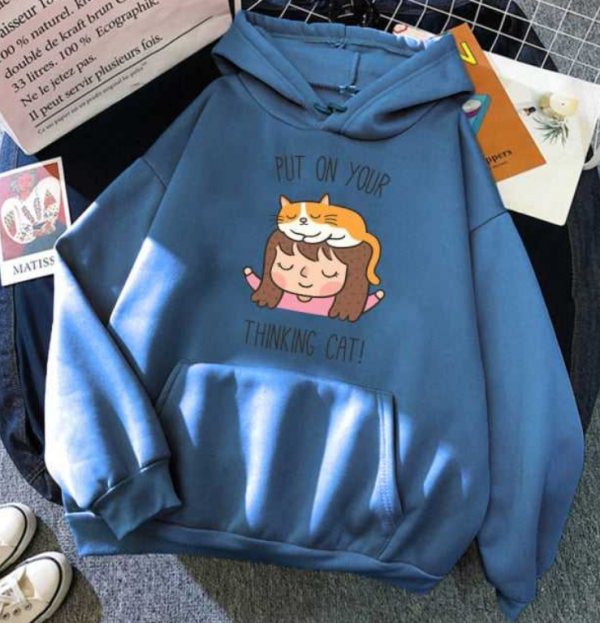 Hoodie dengan desain kartun yang menggemaskan